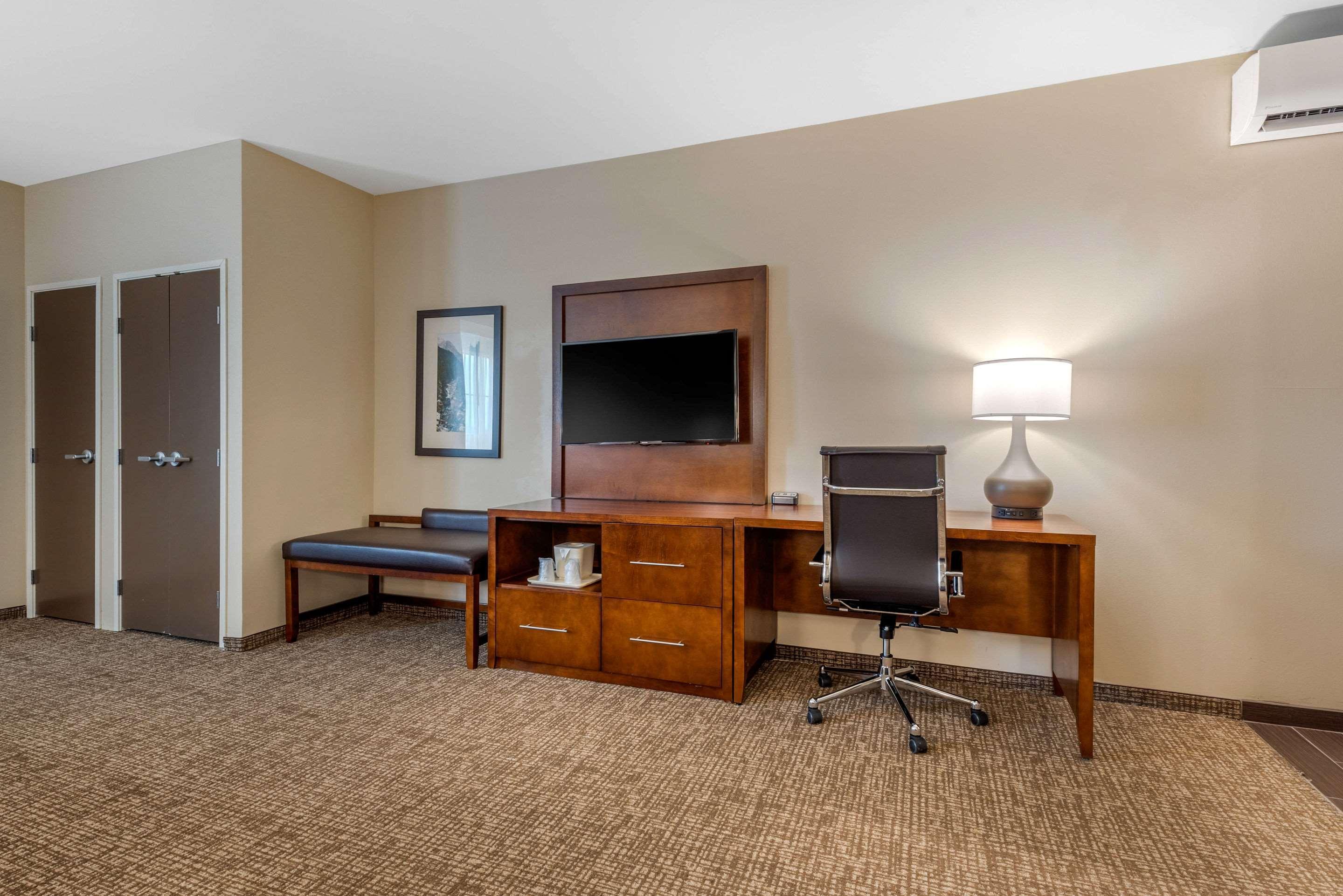 Comfort Suites Denver Near Anschutz Medical Campus Aurora Eksteriør billede