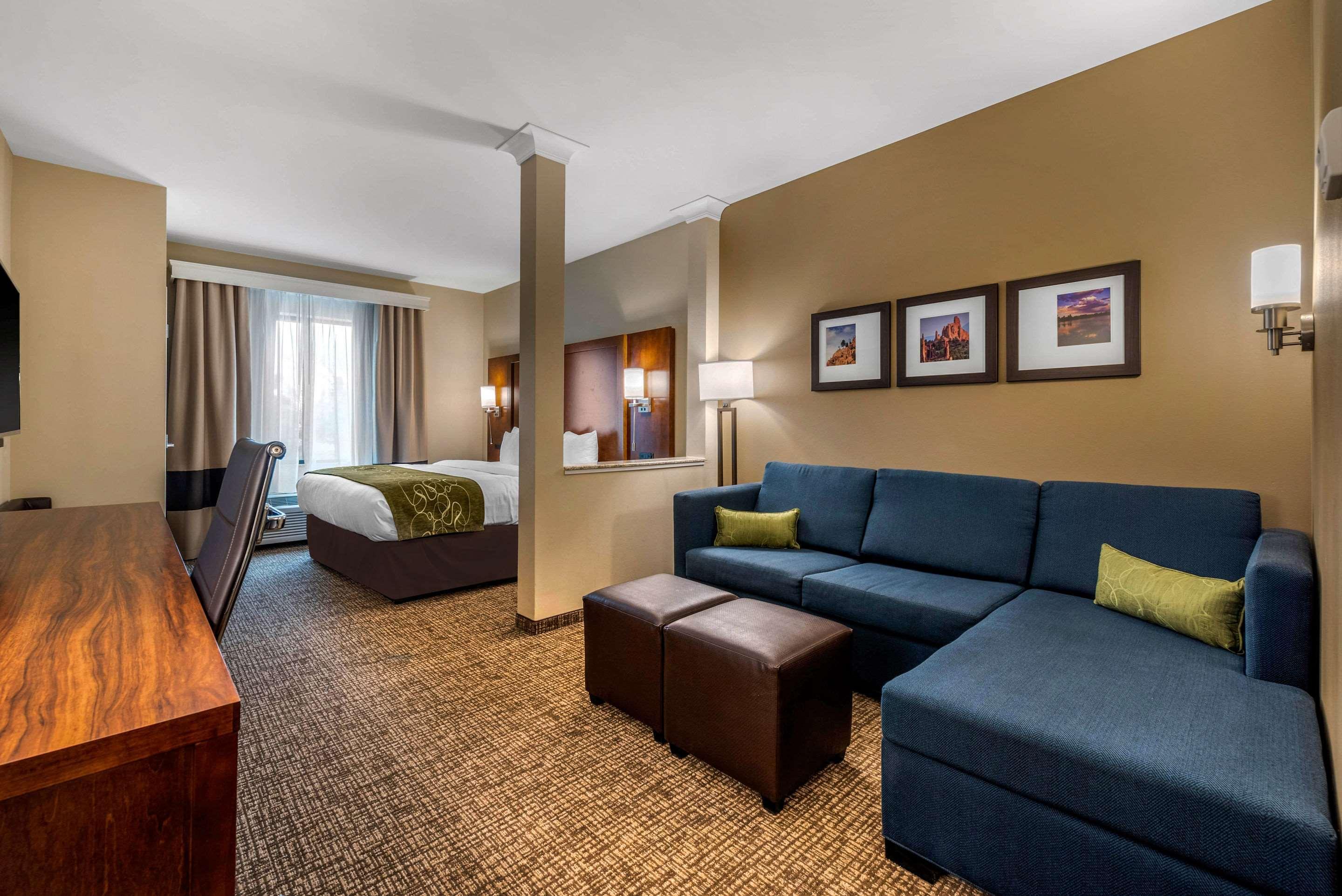 Comfort Suites Denver Near Anschutz Medical Campus Aurora Eksteriør billede