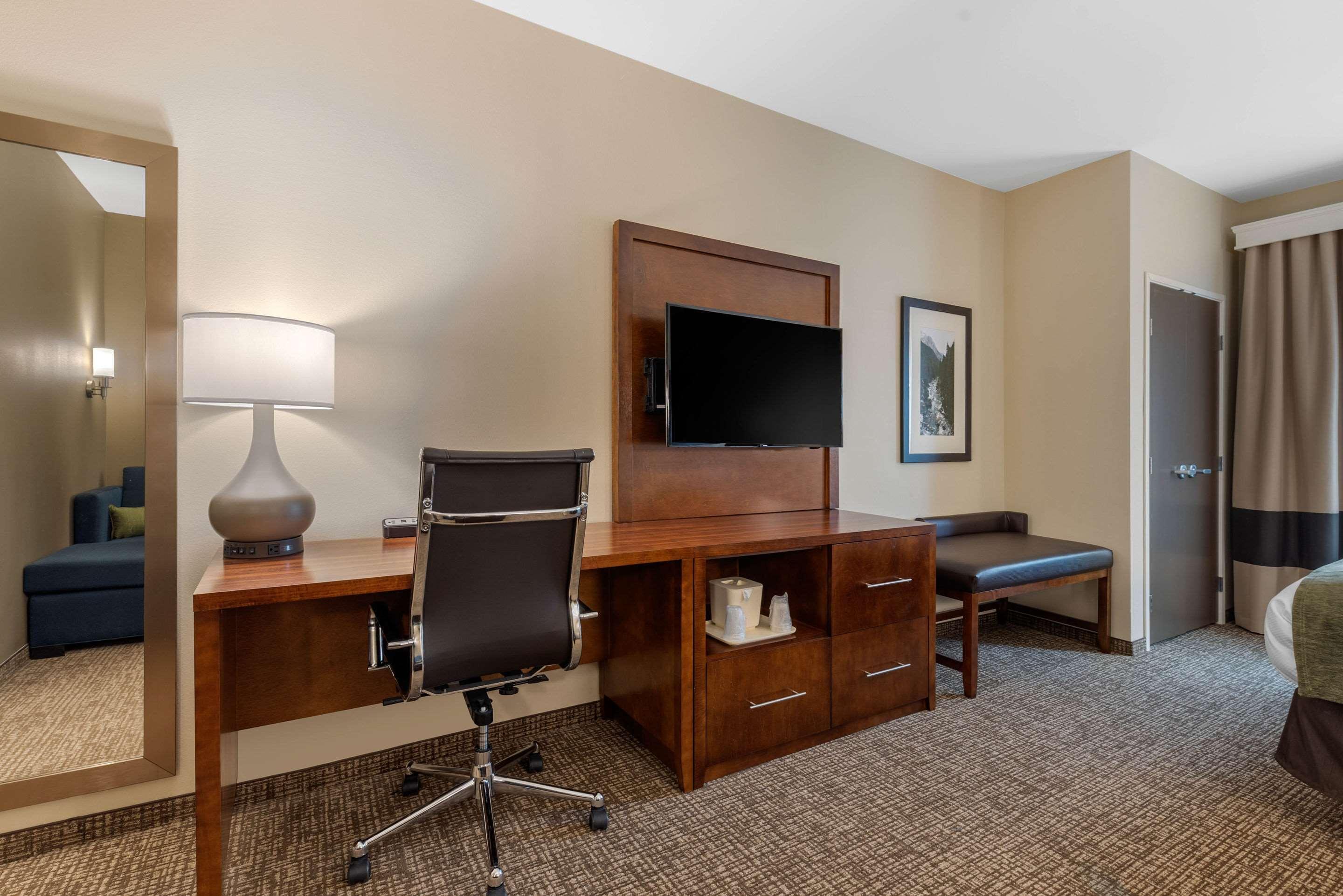 Comfort Suites Denver Near Anschutz Medical Campus Aurora Eksteriør billede