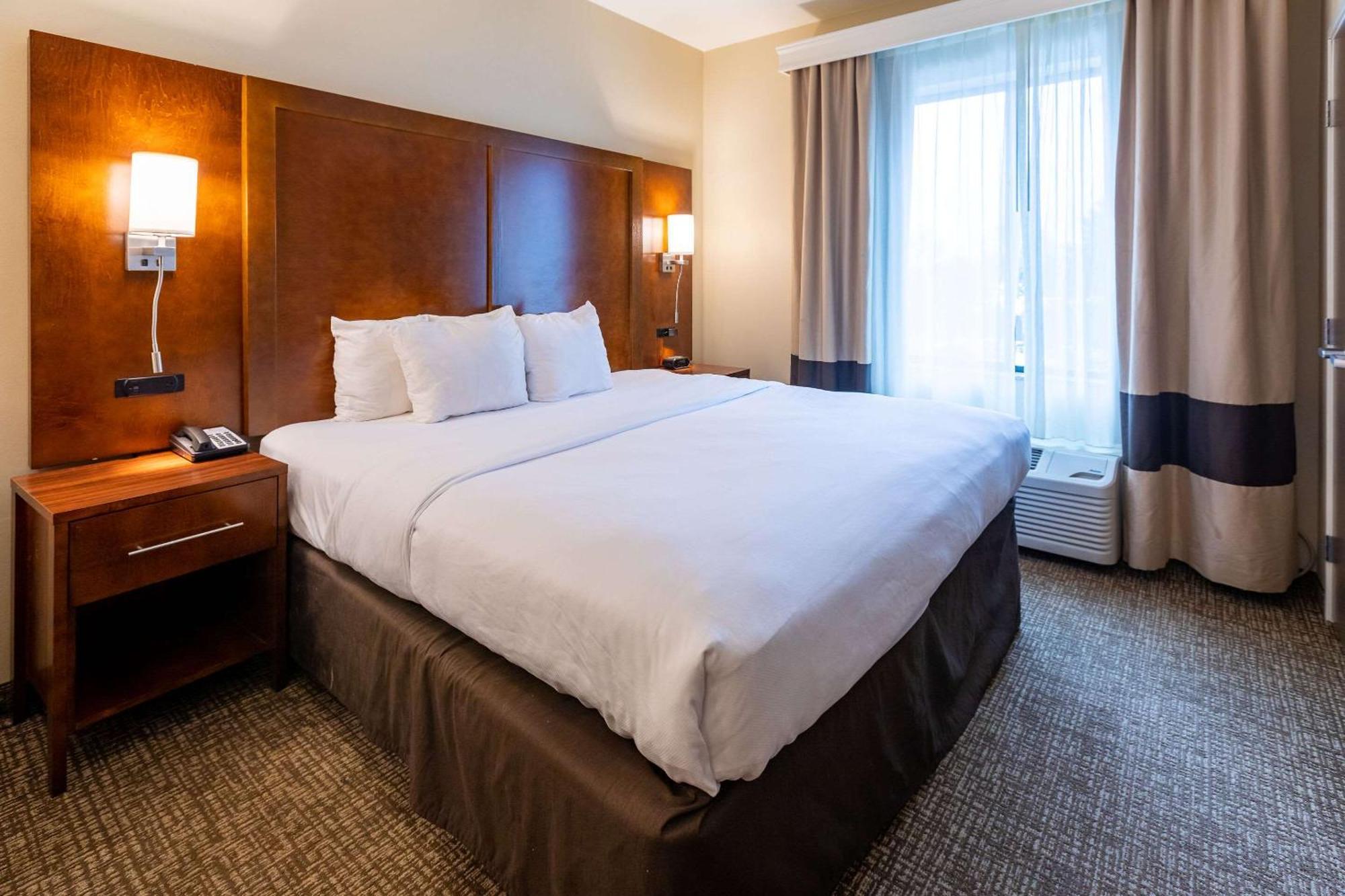 Comfort Suites Denver Near Anschutz Medical Campus Aurora Eksteriør billede