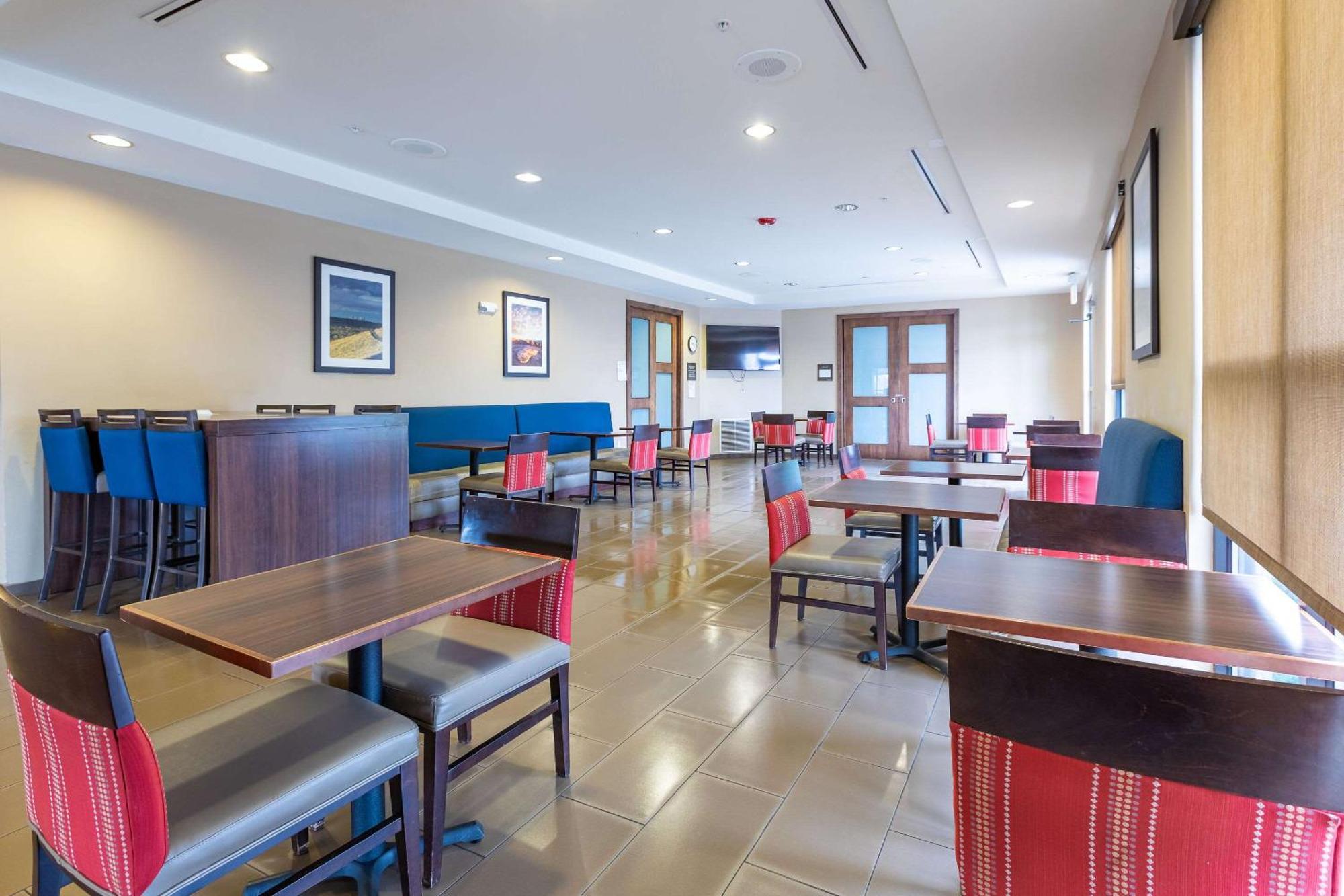 Comfort Suites Denver Near Anschutz Medical Campus Aurora Eksteriør billede