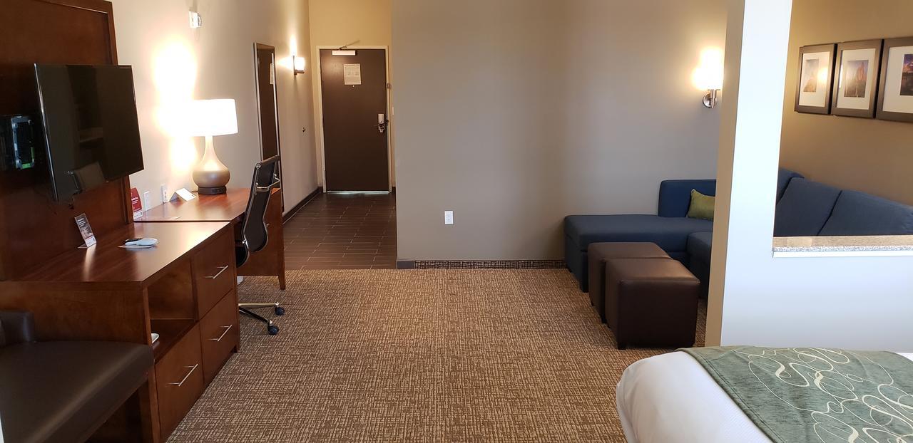 Comfort Suites Denver Near Anschutz Medical Campus Aurora Eksteriør billede