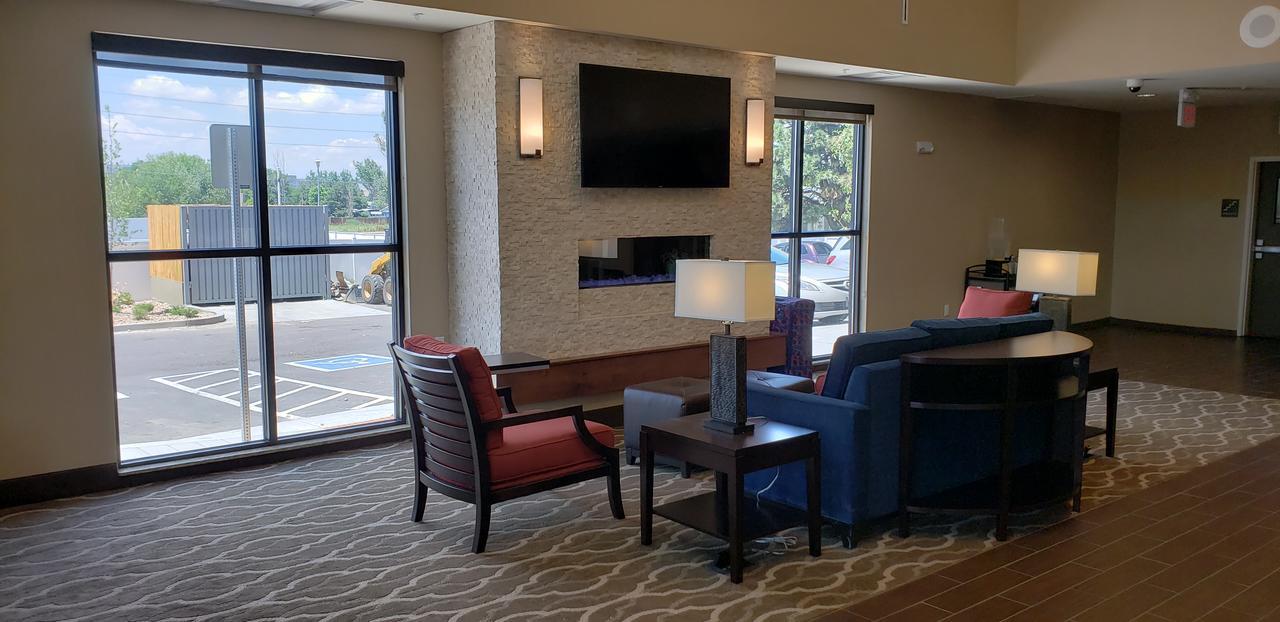 Comfort Suites Denver Near Anschutz Medical Campus Aurora Eksteriør billede