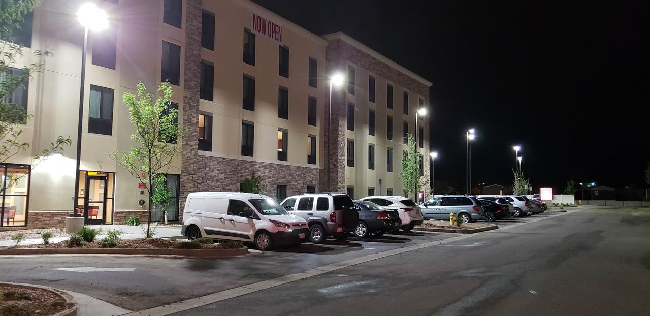 Comfort Suites Denver Near Anschutz Medical Campus Aurora Eksteriør billede